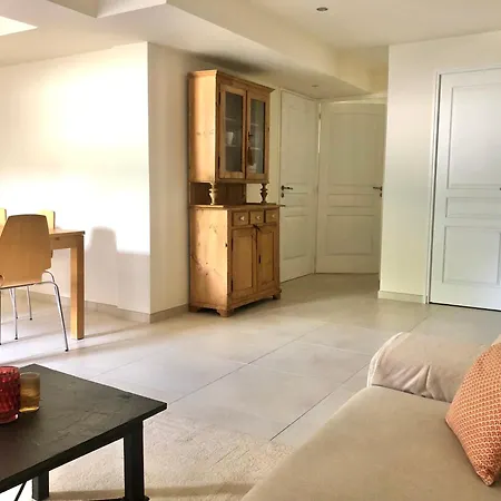 The Hope, Privee Au Sein D'une Maison Avec Piscine Vakantiehuis