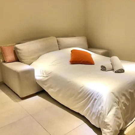 The Hope, Privee Au Sein D'une Maison Avec Piscine Vakantiehuis *